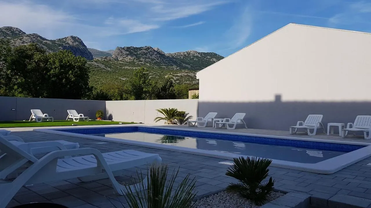 Apartments Zanic With Private Swimming Pool And Sea View Starigrad Paklenica
