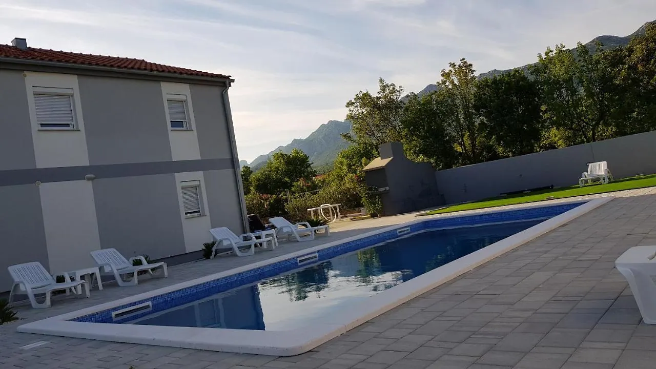 Apartments Zanic With Private Swimming Pool And Sea View Starigrad Paklenica