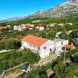 Apartman Lana, Stari Grad